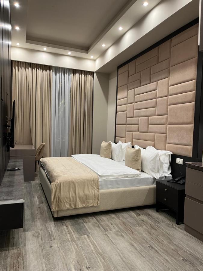 Soho Hotel City Centre 예레반 외부 사진