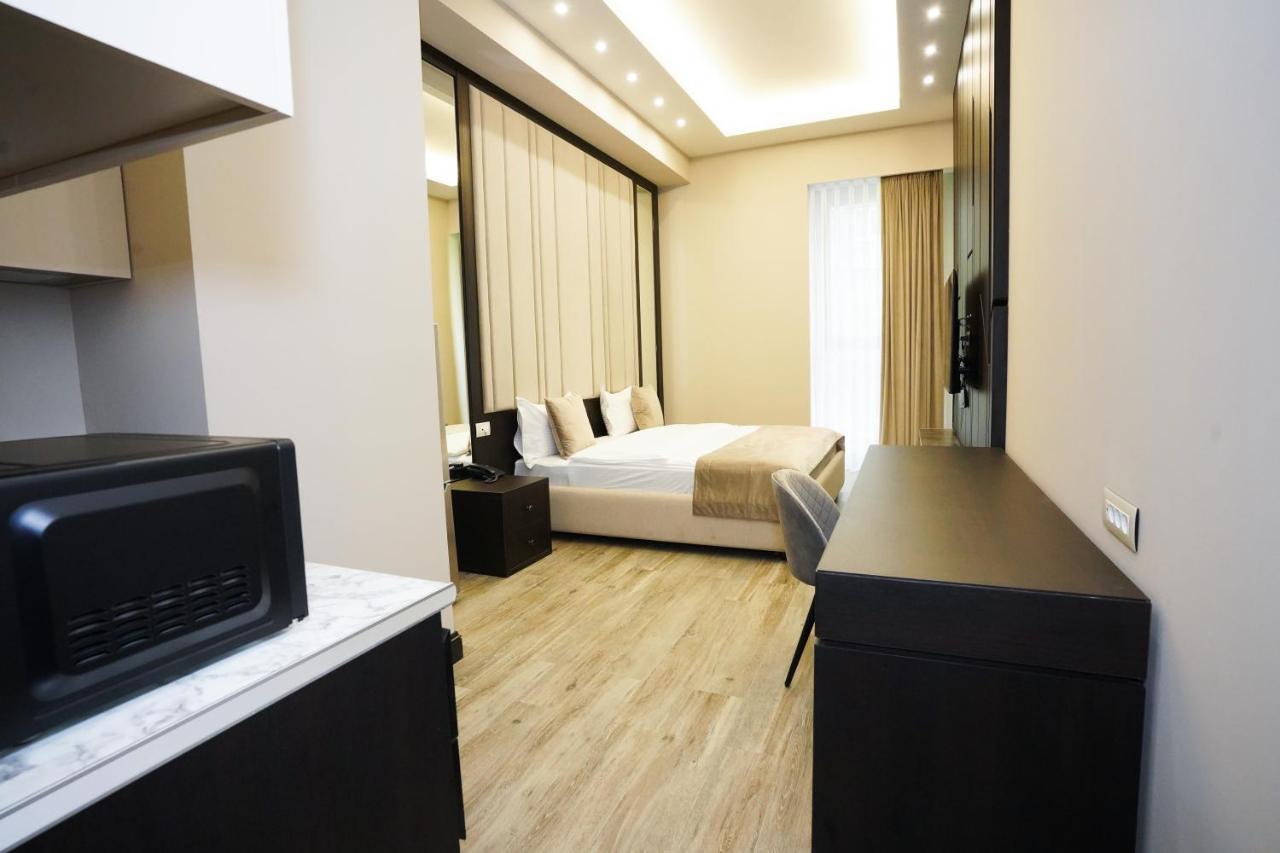 Soho Hotel City Centre 예레반 외부 사진