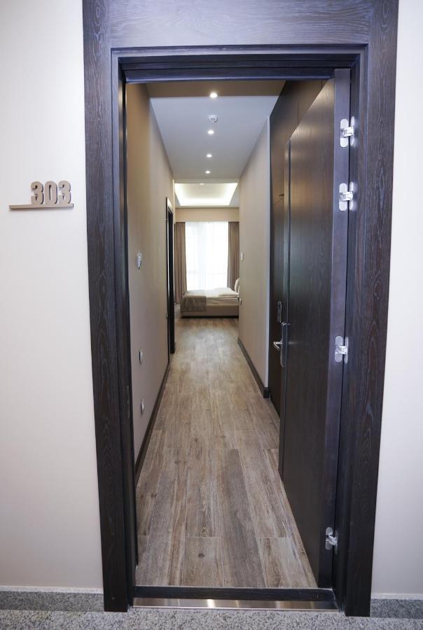 Soho Hotel City Centre 예레반 외부 사진