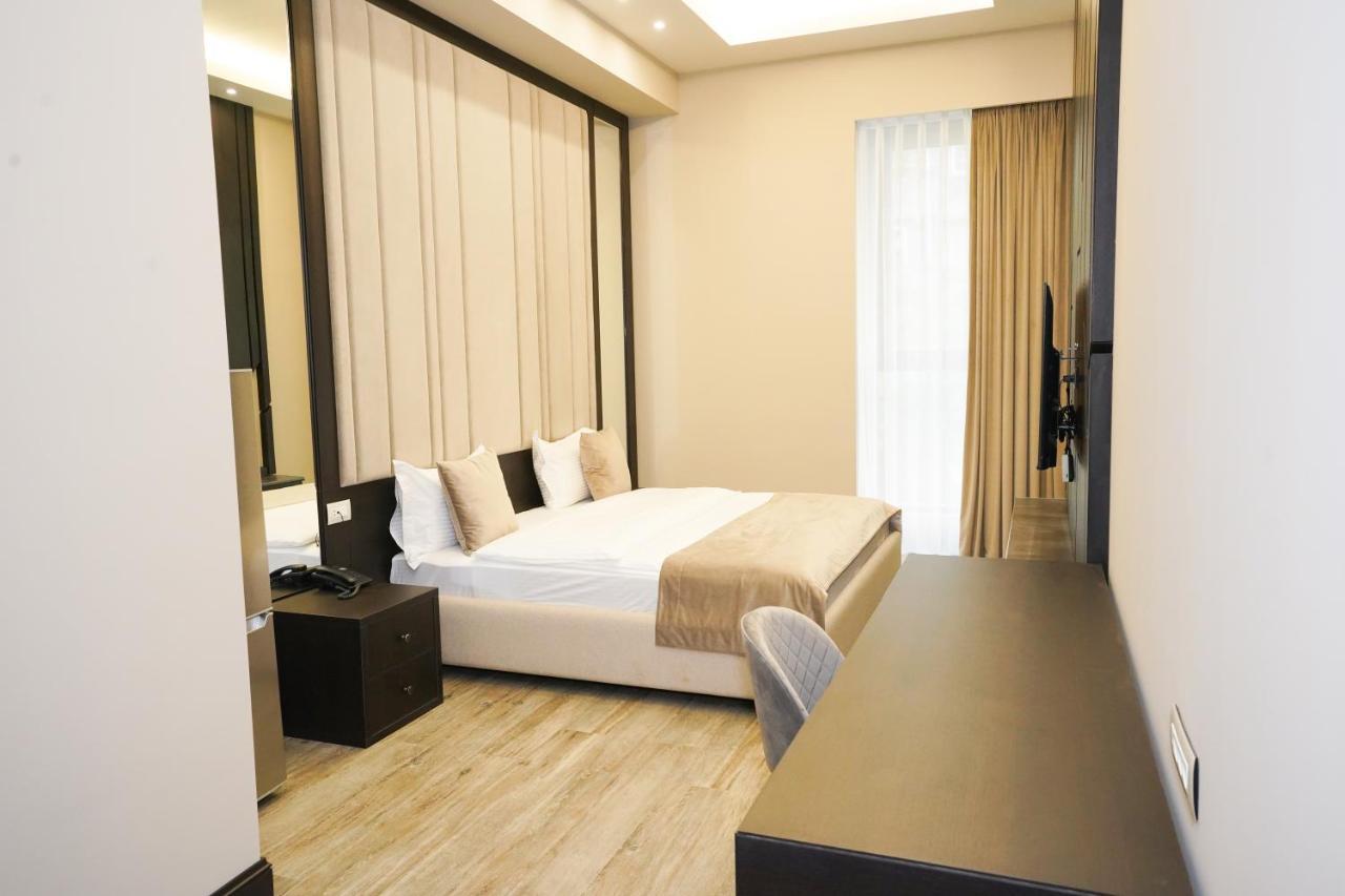 Soho Hotel City Centre 예레반 외부 사진