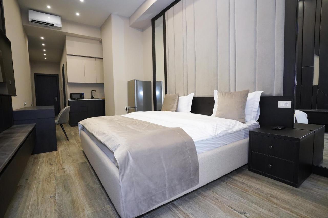 Soho Hotel City Centre 예레반 외부 사진