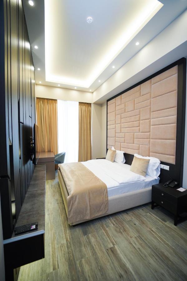 Soho Hotel City Centre 예레반 외부 사진