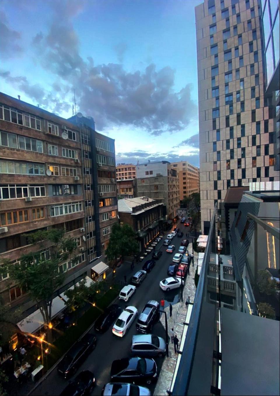 Soho Hotel City Centre 예레반 외부 사진